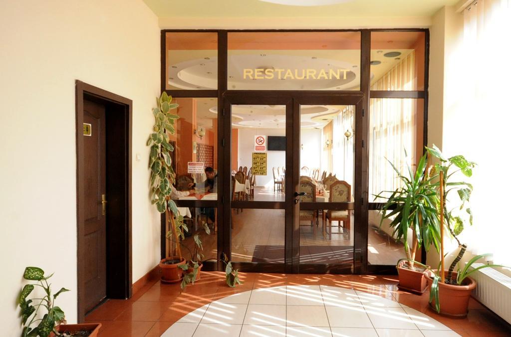 Târgu-Mureş Hotel Everest מראה חיצוני תמונה