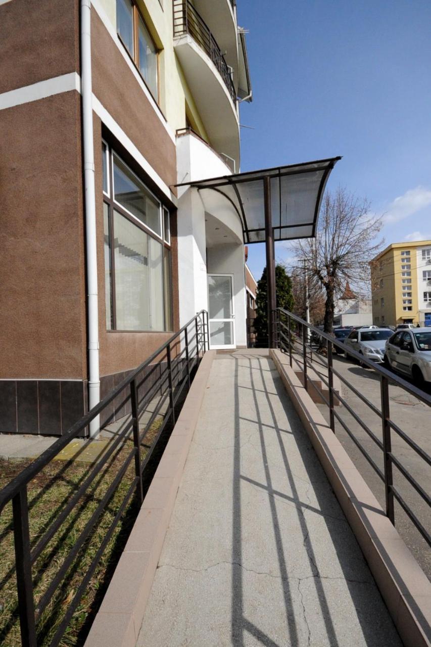 Târgu-Mureş Hotel Everest מראה חיצוני תמונה