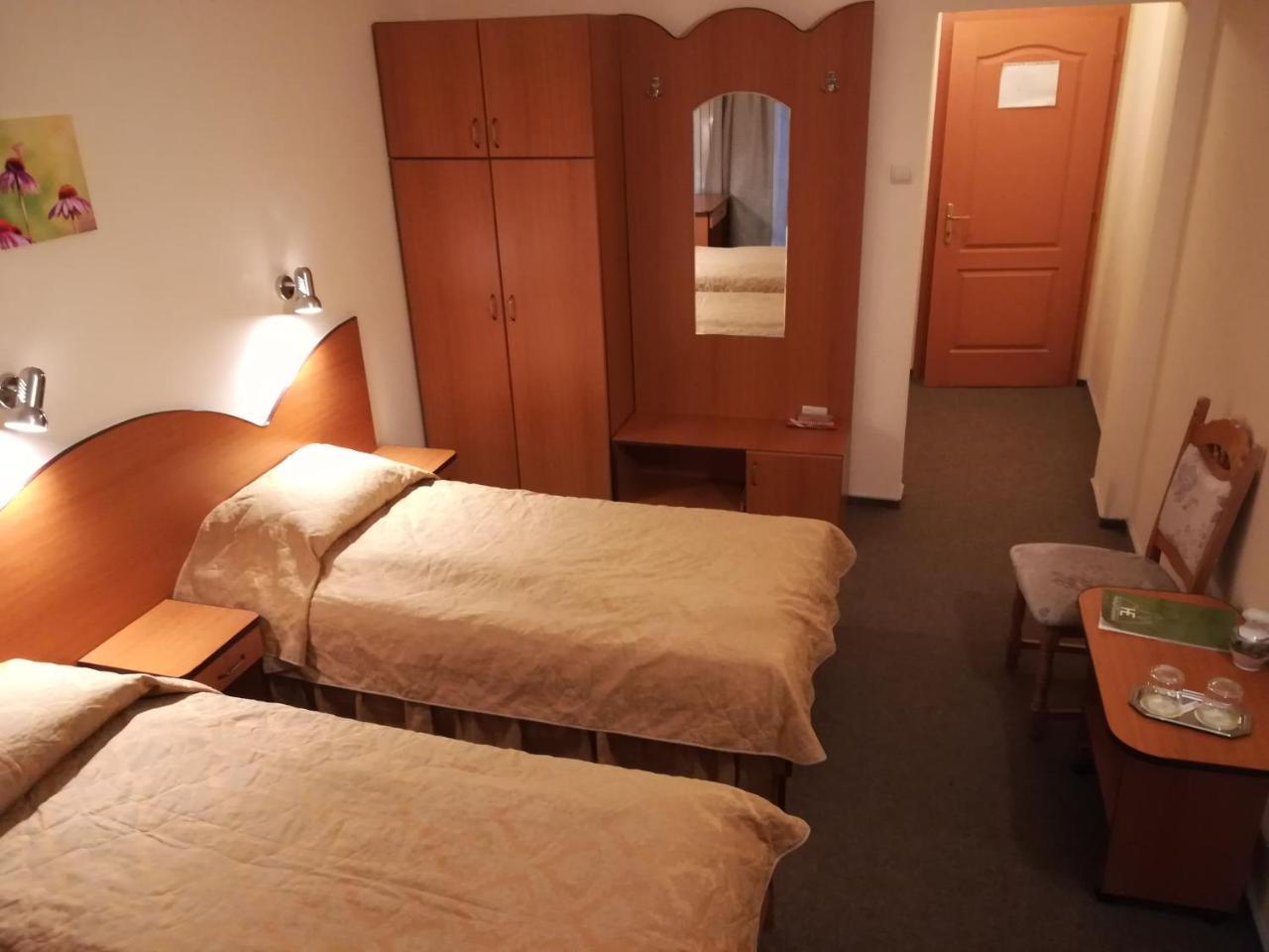 Târgu-Mureş Hotel Everest מראה חיצוני תמונה