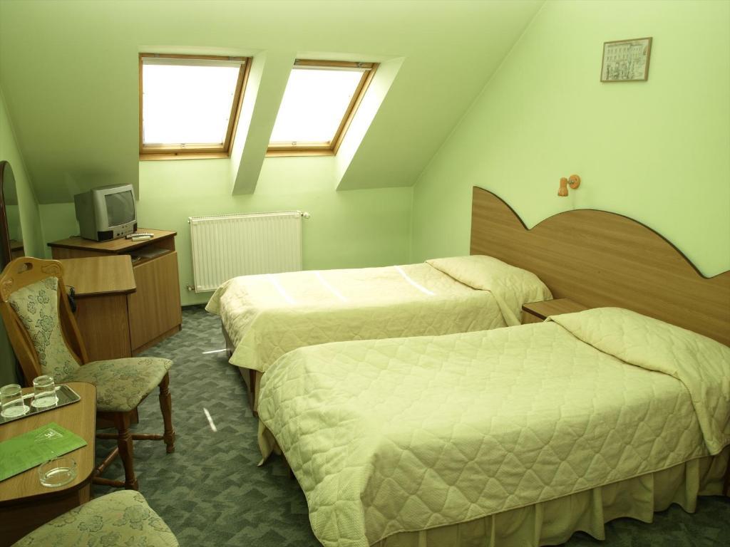 Târgu-Mureş Hotel Everest חדר תמונה